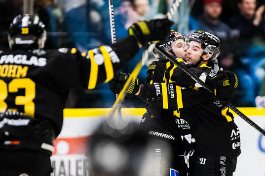 Västerås Shane Gersich jublar