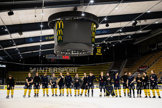 Södertäljes spelare jublar