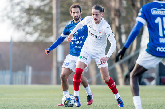 Helsingborgs Ervin Gigovic och Trelleborgs Hady Saleh Karim
