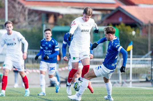 Helsingborgs Taylor Silverholt och Trelleborgs Felix