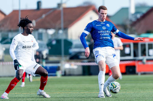 Trelleborgs Zander Hyltoft och Helsingborgs Benjamin Acquah