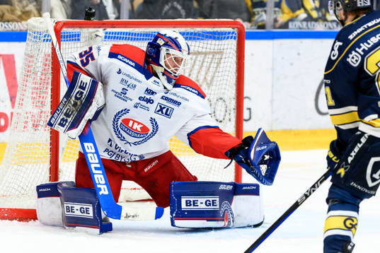 Oskarshamns målvakt Emil Kruse