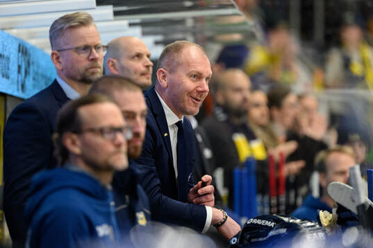 HV71s tränare Johan Lindbom