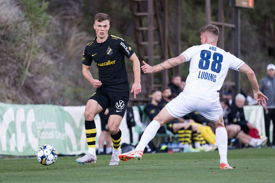 Erik Ring of AIK and Bence Sos of FK TSC Backa Topola