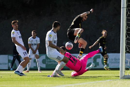 Veljko Ilic of FK TSC Backa Topola and Ioannis Pittas of AIK