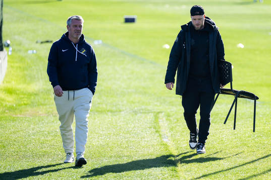 Sports director Thomas Berntsen and John Guidetti of AIK