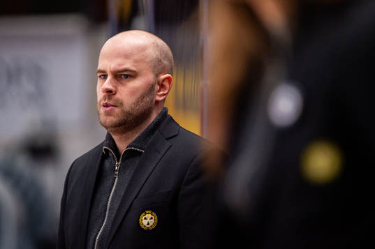 Brynäs tränare Filip Eriksson