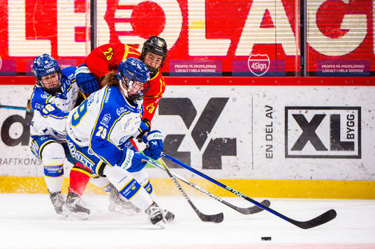 Leksands Matilda Af Bjur och Courtney Vorster mot Brynäs