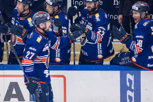 Växjös Martin Lundberg jublar