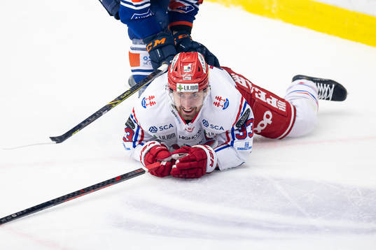 Timrås Albin Lundin faller