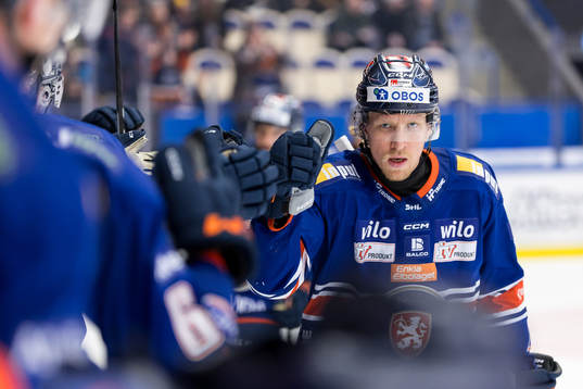 Växjös Marcus Sylvegård jublar