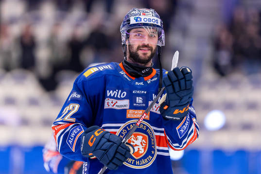Växjös Tobias Rieder jublar