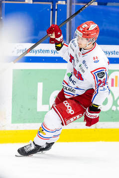Timrås Filip Hållander jublar