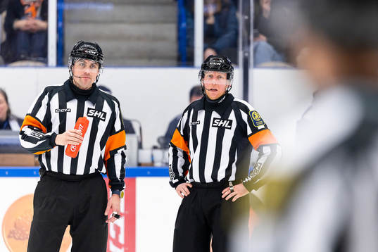 Domare David Laksola och Domare Mikael Holm