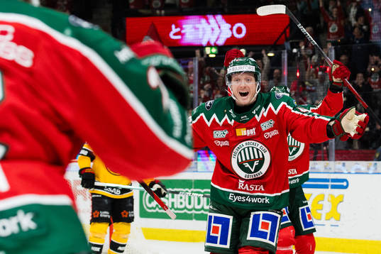 Frölundas Carl Klingberg jublar
