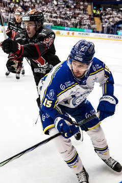 Örebros Jonathan Lekkerimäki och Leksands Max Veronneau
