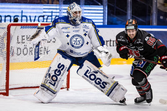 Leksands målvakt Mantas Armalis och Örebros Mathias Bromé