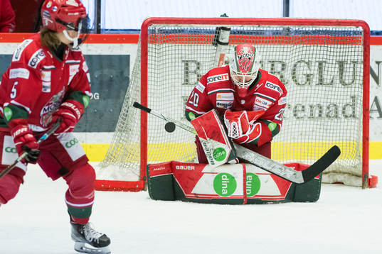 Modos målvakt Andrea Brändli