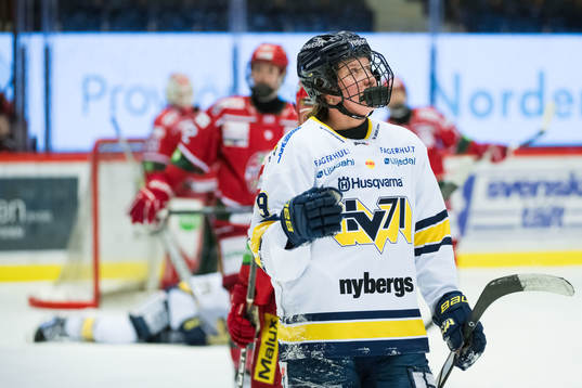 HV71s Jenna Raunio deppar