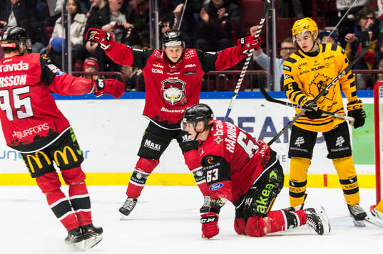 Malmö Redhawks Lauri Pajuniemi jublar