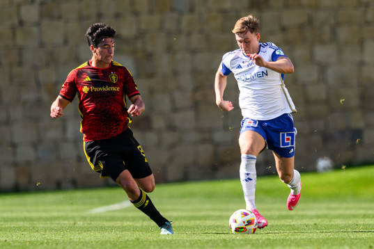 Joshua Atencio of Seattle Sounders FC and Isak Andri