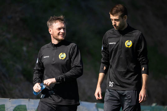 Head coach Kim Hellberg and assistant coach David Selini of