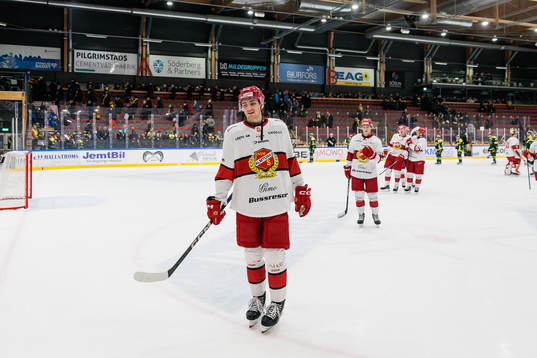 Almtunas Olle Norberg jublar
