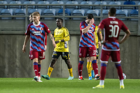 Michael Baidoo of Elfsborg celebrates