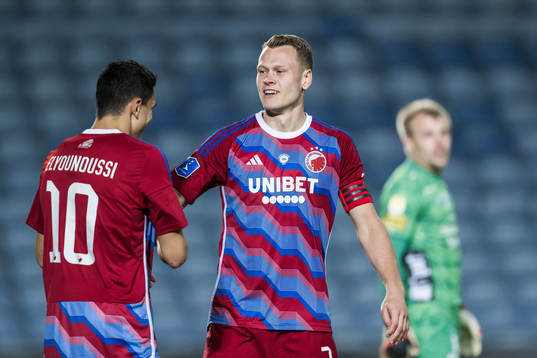 Mohamed Elyounoussi and Viktor Claesson of FC Copenhagen
