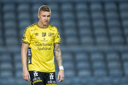 Sebastian Holmén of Elfsborg looks dejected
