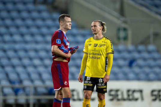 Viktor Claesson of FC Copenhagen and Niklas Hult of Elfsborg