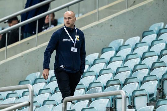 Head ocah Jens Askou of IFK Göteborg in the stands