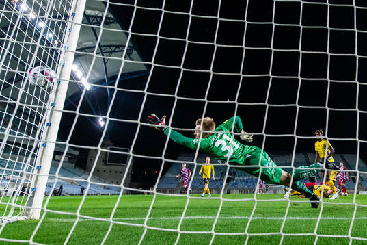 Goalkeeper Isak Pettersson of Elfsborg