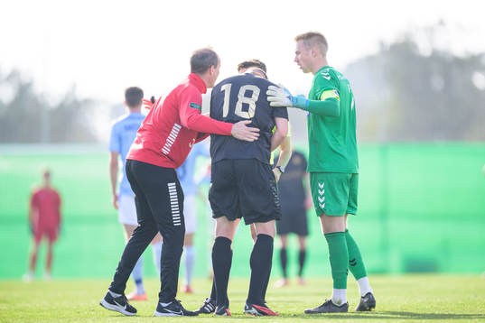 Alexander Ahl Holmström of GAIS looks dejected