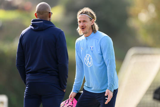 Malmö FFs scout Jeffrey Aubynn och målvakt Johan Dahlin