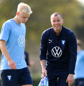 Malmö FFs Otto Rosengren och sportchef Daniel Andersson