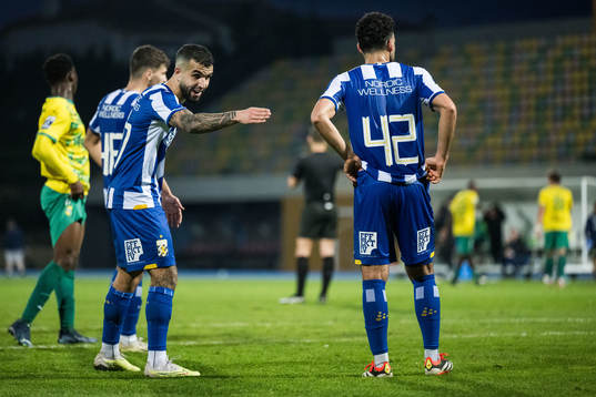 Alai Hussain Ghasem and Mohanad Al-Jarah of IFK Göteborg