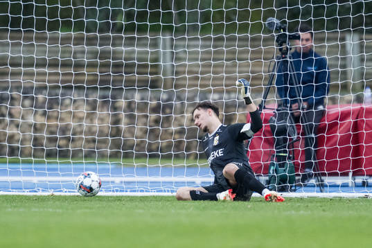 Goalkeeper Elis Bishesari of IFK Göteborg looks dejected