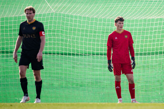 Goalkeeper Kees Sims of GAIS looks dejected