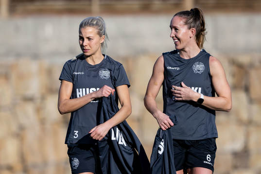 Hammarbys Lotta Ökvist och Julia Roddar