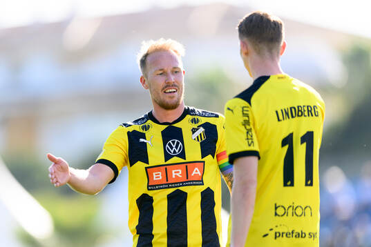 Mikkel Rygaard Jensen of Häcken celebrates