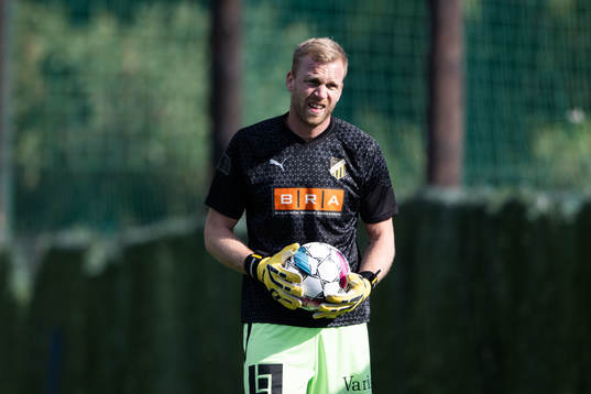goalkeeper Peter Abrahamsson of Häcken