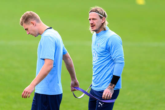Målvakt Mathias Nilsson och målvakt Johan Dahlin