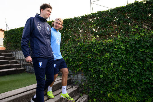 Malmö FFs assisterande tränare Martin Falk och Sebastian