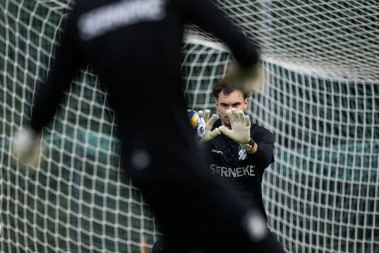 IFK Göteborgs målvakt Elis Bishesari