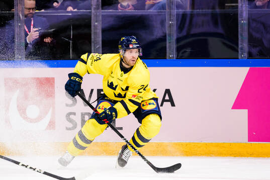 Oscar Lindberg of Sweden