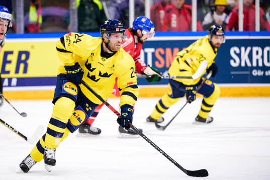 Oscar Lindberg of Sweden