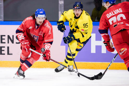 Daniel Vozenilek of Czech Republic and Jacob de la Rose of