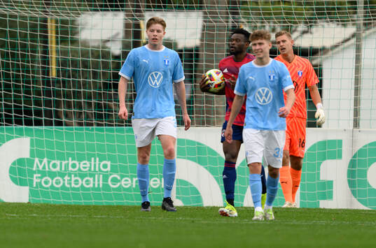 Nils Zätterström, Hugo Bolin looks dejected