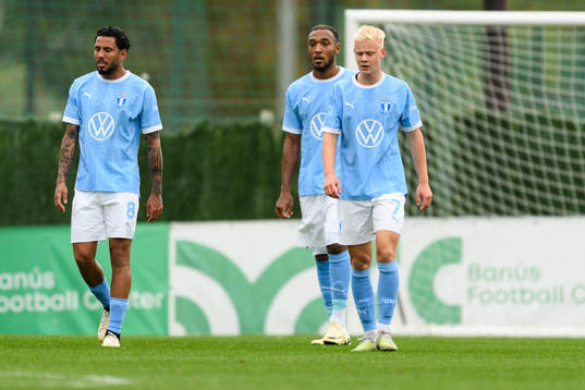 Sergio Pena and Otto Rosengren of Malmö FF
